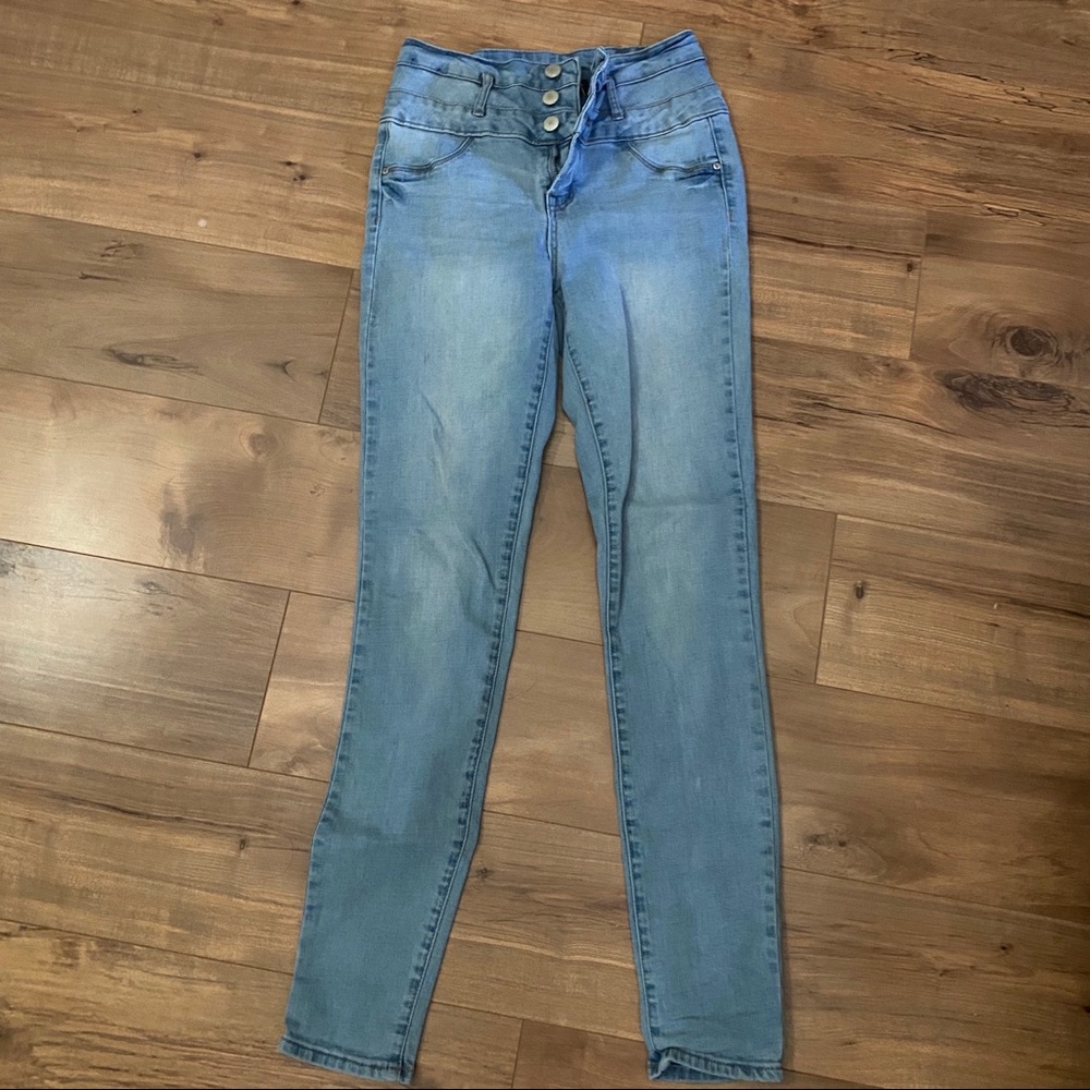 Refuge High Waited Button Up Jeans